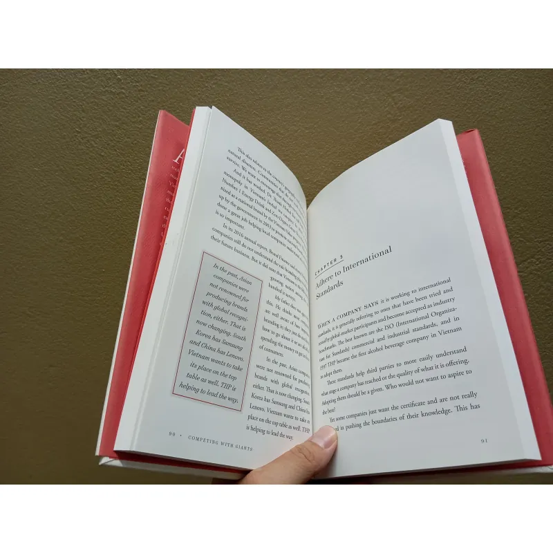 Competing with Giants english book sách tiếng Anh  1000150