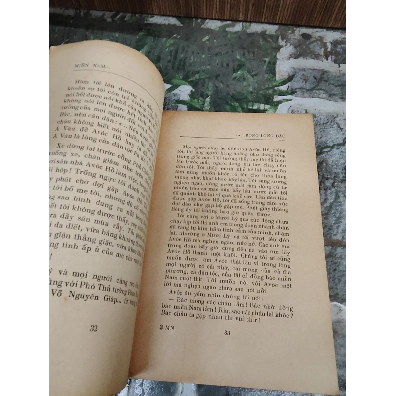 Miền Nam trong lòng Bác - hồi ký 1019211