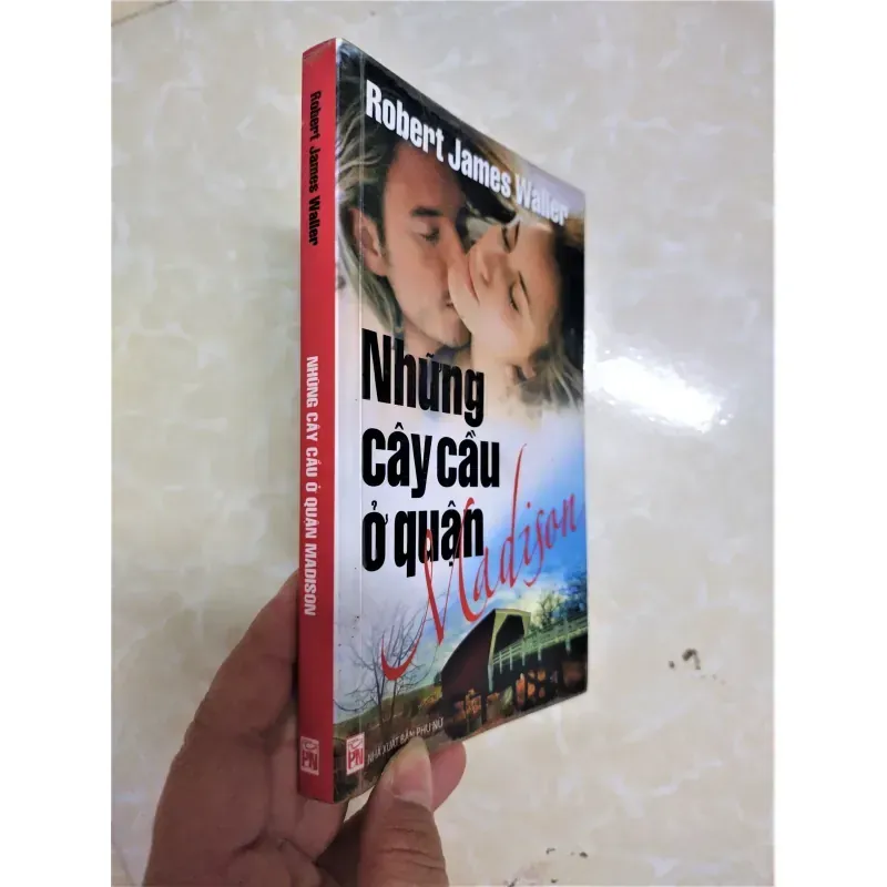 Sách - Những cây cầu ở quận Madison - Robert James Waller 932395