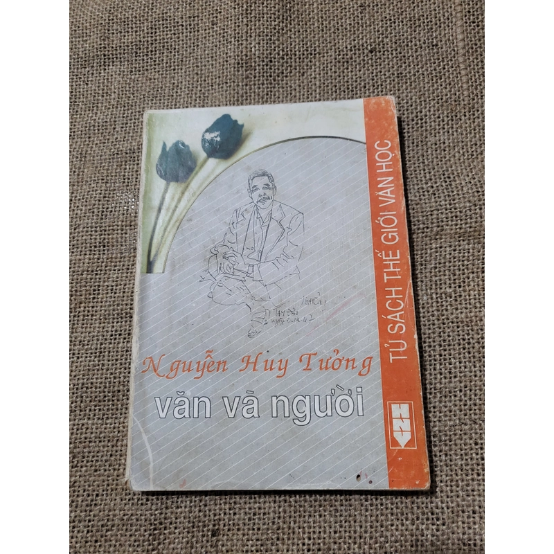 Nguyễn Huy Tưởng Văn và người 328563