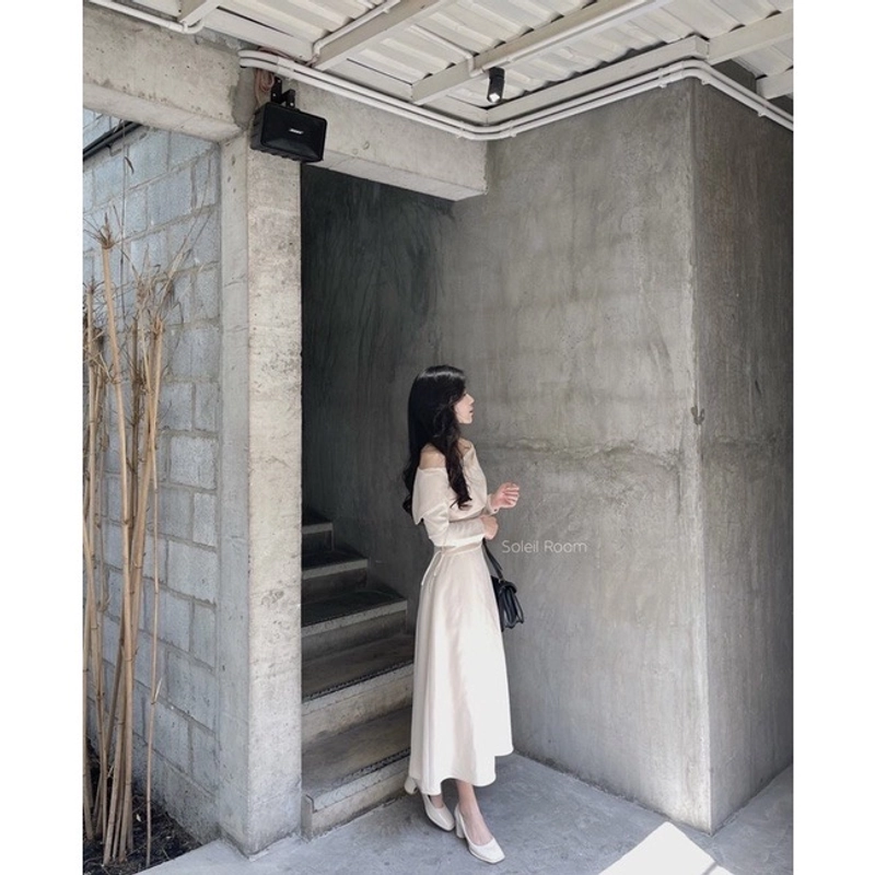 Váy Đầm Nữ Dáng Dài Trễ Vai SOLEIL ROOM Nhúng Hông Chống Nhăn Tôn Dáng LORA DRESS 496558