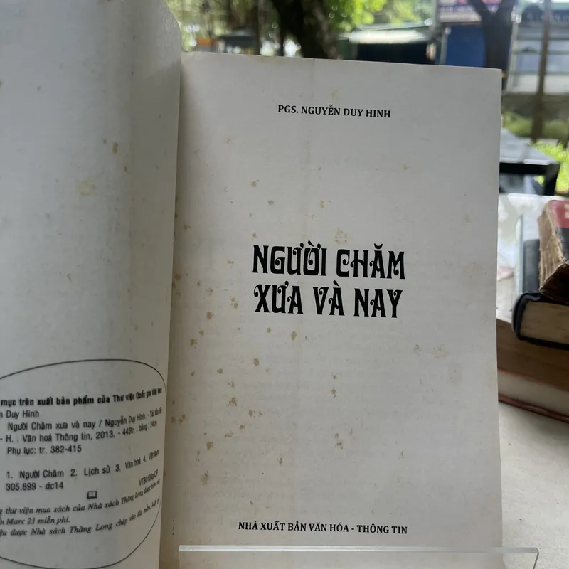 NGƯỜI CHĂM XƯA VÀ NAY 697256