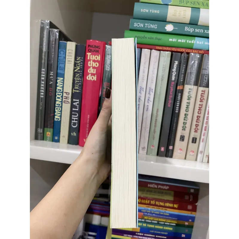 “Sông xa” - Chu Lai 698336