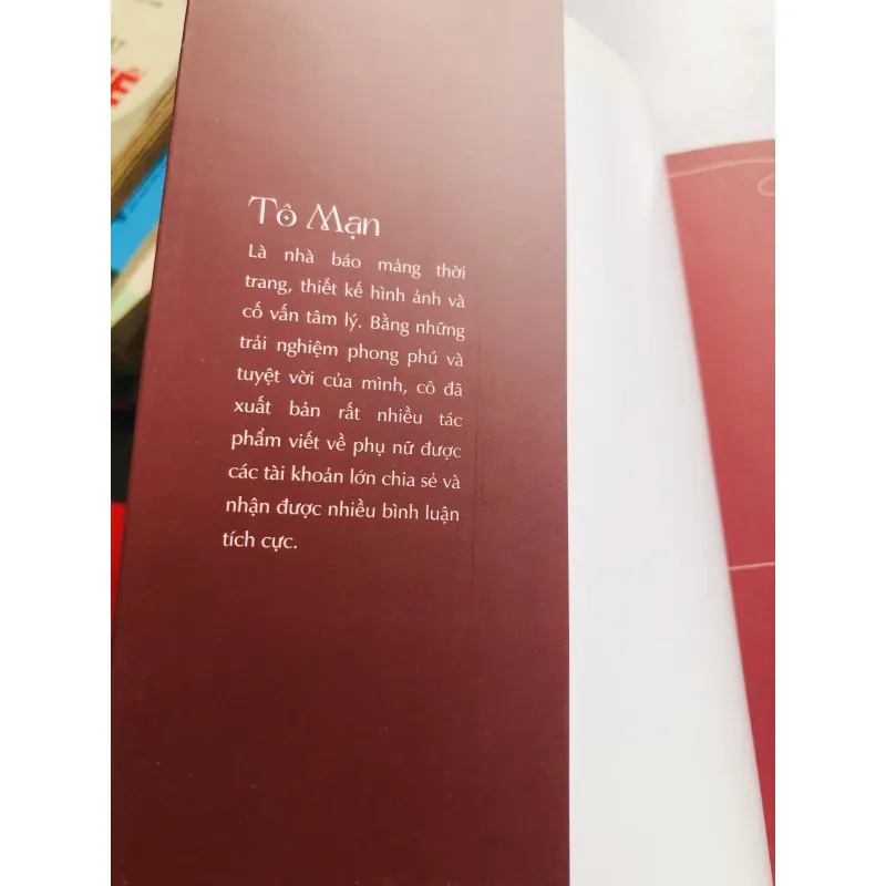 TRỞ THÀNH NGƯỜI PHỤ NỮ AI CŨNG MUỐN LẠI GẦN – Tô Mạn 751183