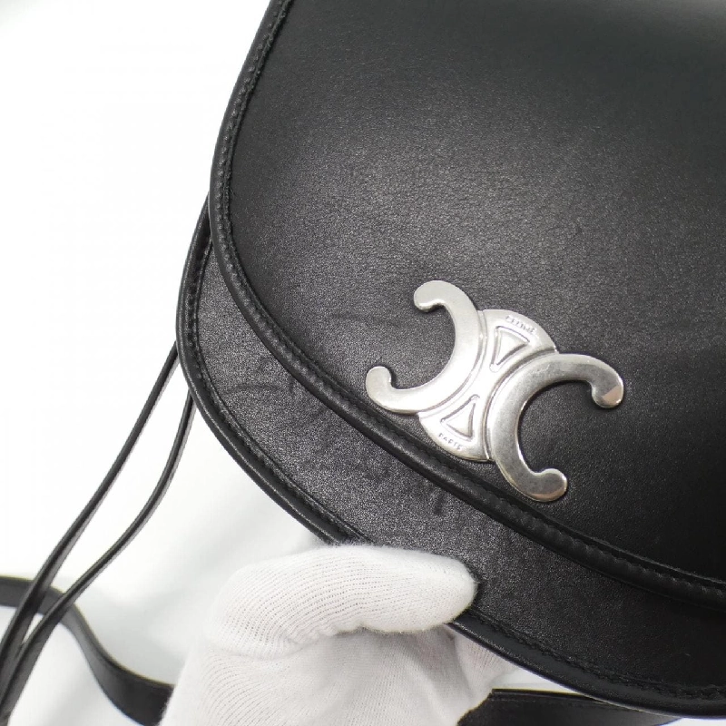 Túi xách vai Celine Medium Buzas 114453FH1 612649