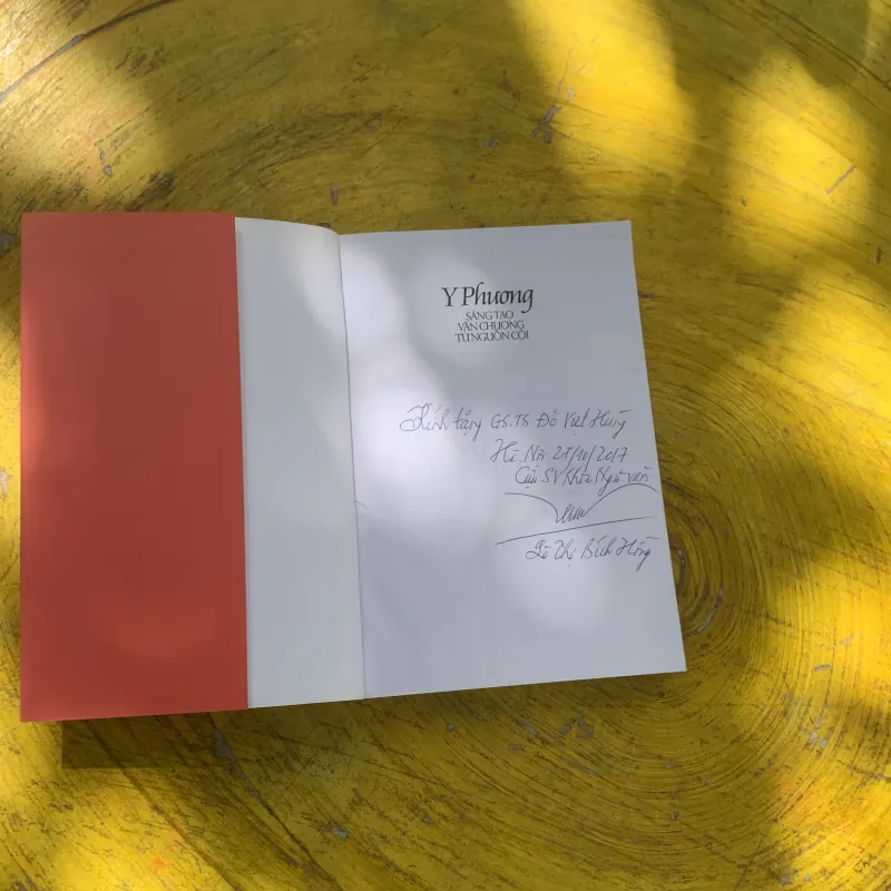 Y PHƯƠNG SÁNG TẠO VĂN CHƯƠNG TỪ NGUỒN CỘI- nhiều tác giả 784995