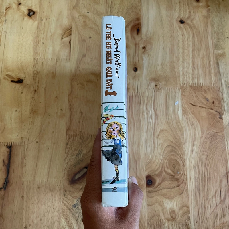 II Sách Thiếu Nhi: Lũ Trẻ Hư Nhất Quả Đất 1 - David Walliams - 2023 477711