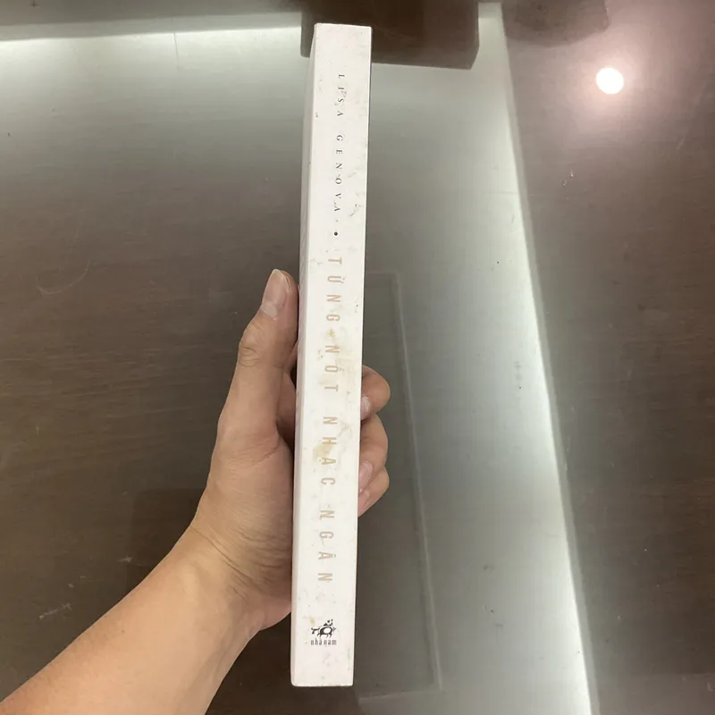 [TÂM LÝ] Từng nốt nhạc ngân - Lisa Genova 708729