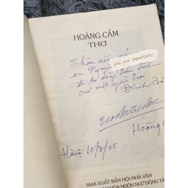 Tuyển tập thơ Hoàng Cầm 1023603