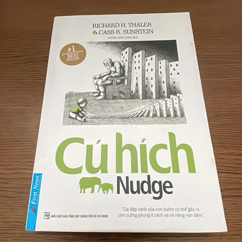 Nudge Cú hích Richard H. Thaler 357922
