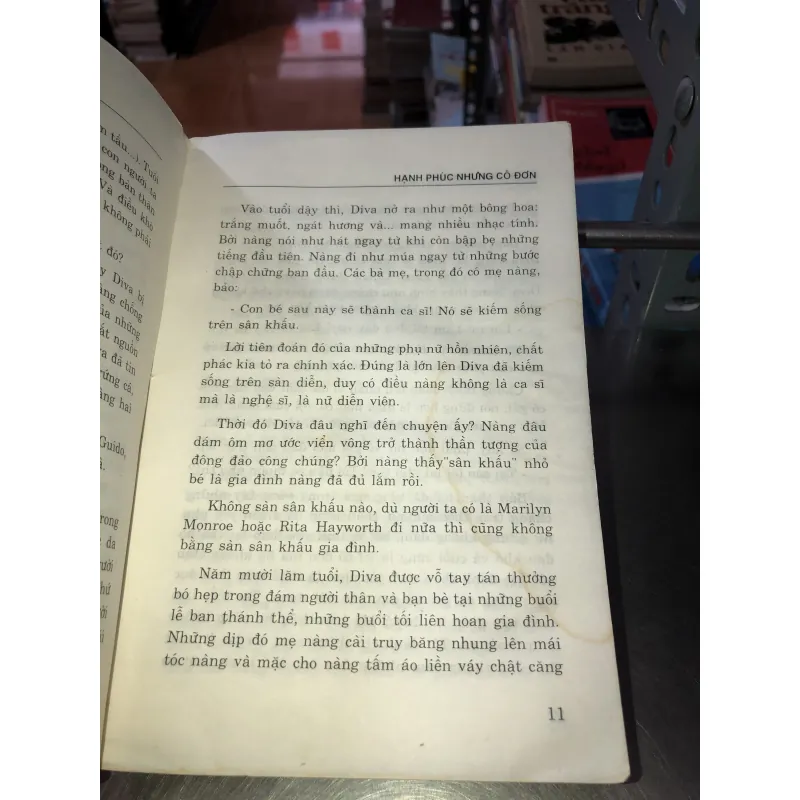 Hạnh phúc nhưng cô đơn - Madeleine Chapsal 1002496