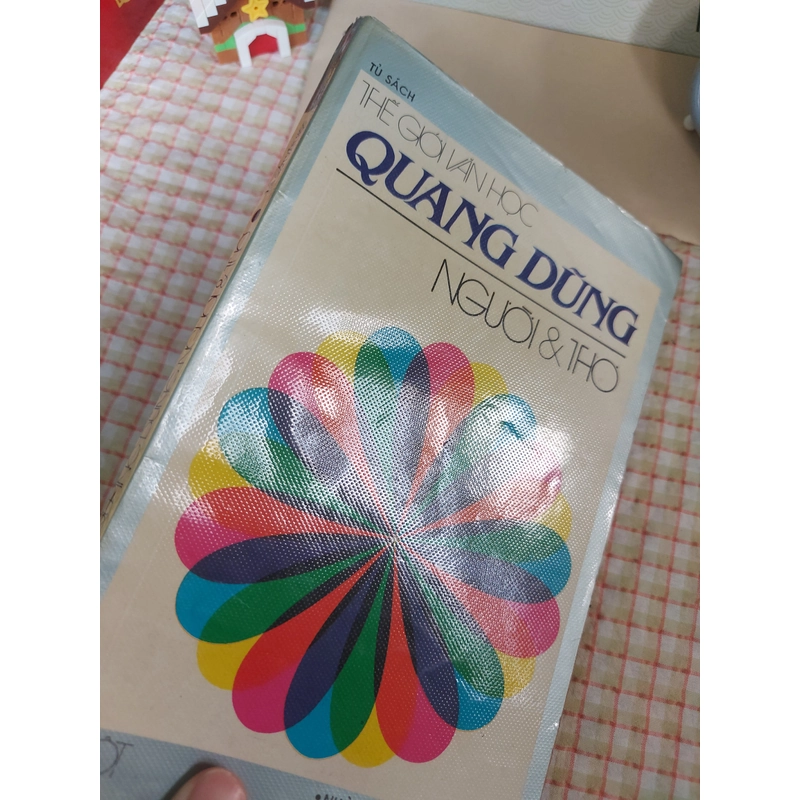 QUANG DŨNG - NGƯỜI & THƠ 471385