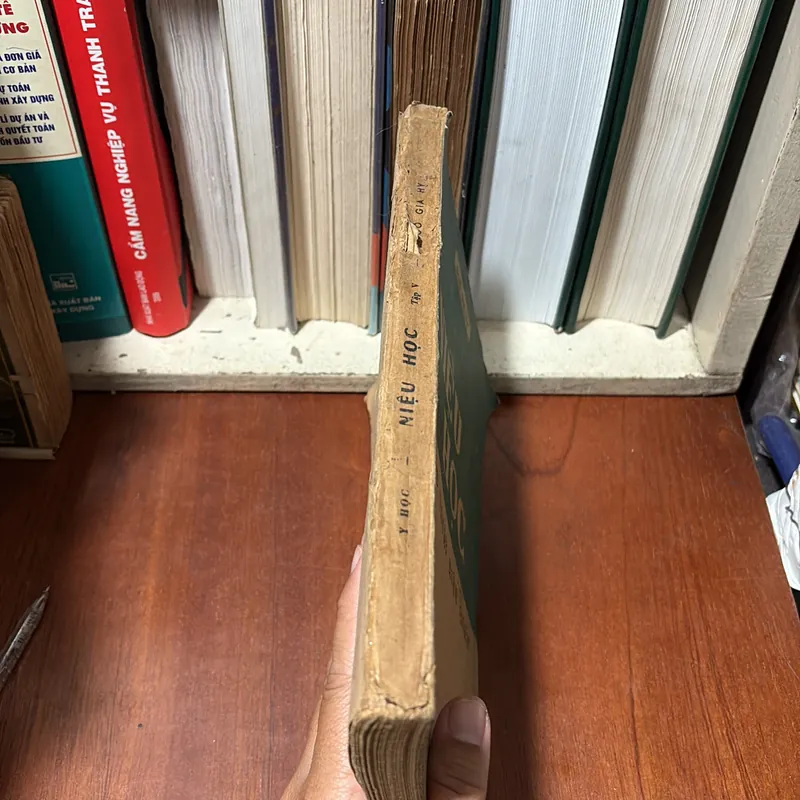 II Sách Y: Niệu Học _ Phẫu Thuật Niệu Quản (Tập 5) - Ngô Gia Hy - 1985 720611