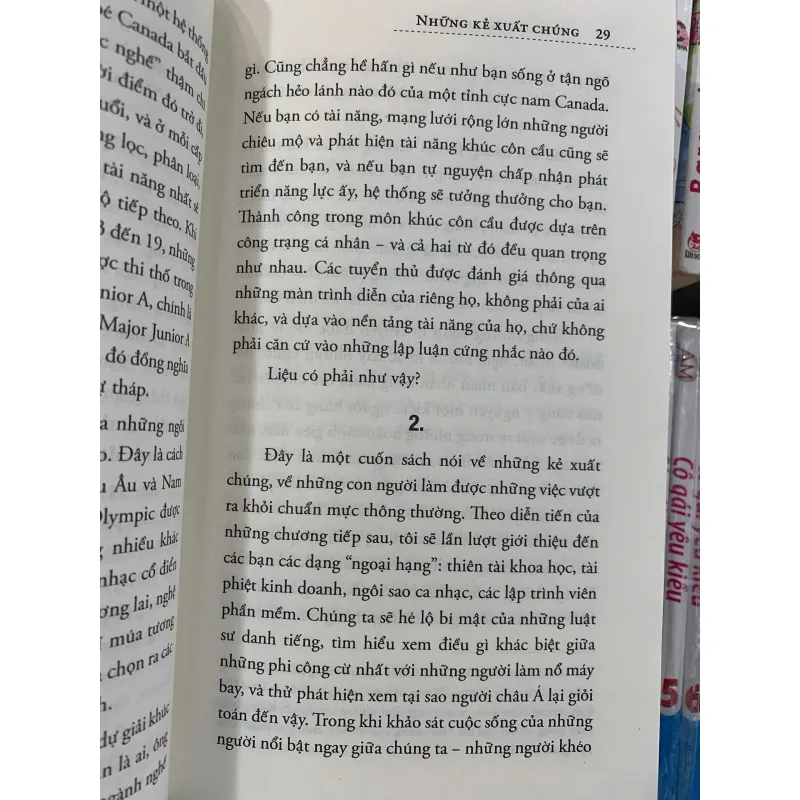 NHỮNG KẺ XUẤT CHÚNG - MALCOLM GLADWELL (DIỆU NGỌC DỊCH)  1029605