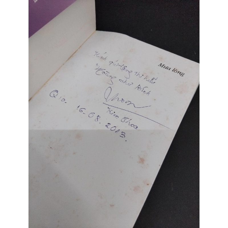 Mưa lòng mới 80% ố bẩn rách nhẹ bìa có chữ ký tác giả 2013 HCM2811 Trần Thị Kim Thoa VĂN HỌC 918105