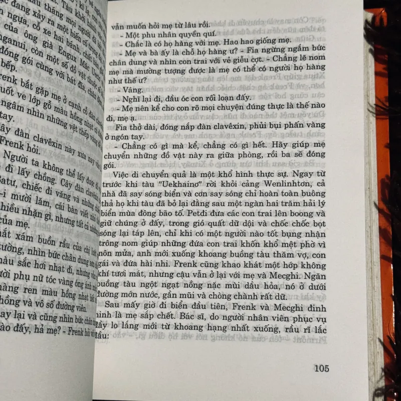 Tiếng chim hót trong bụi mận gai 1029325