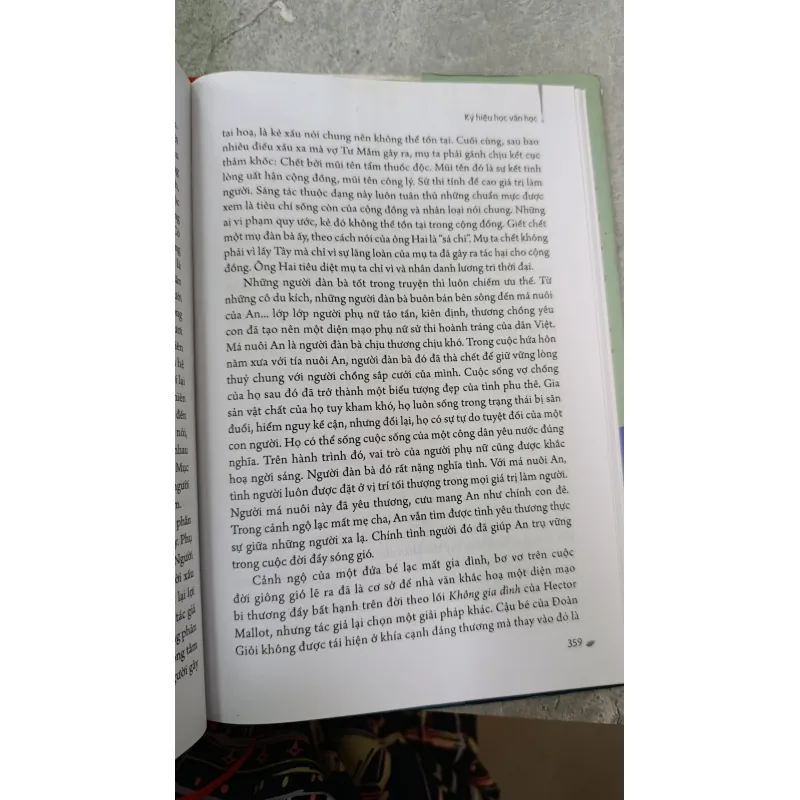 KÝ HIỆU HỌC VĂN HỌC - LÊ HUY BẮC 726062