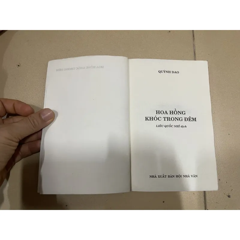 Hoa Hồng khóc trong đêm - Quỳnh Dao (c47) 933363