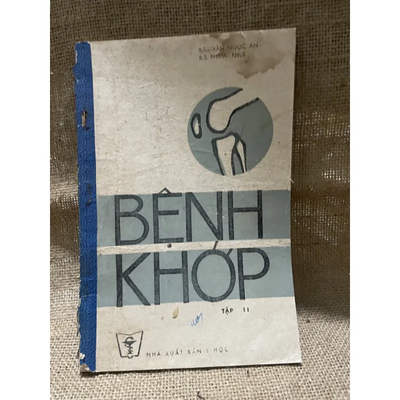Bệnh Khớp - bác sĩ Trần Ngọc An- Phạm khuê - sách y khổ lớn  799778