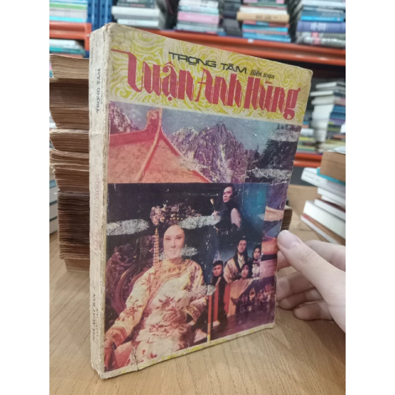 Luận anh hùng - Trọng Tâm biên soạn 524317