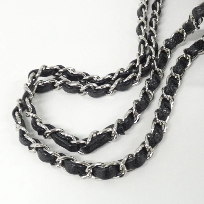 Túi xách chéo Chanel 1113 612018