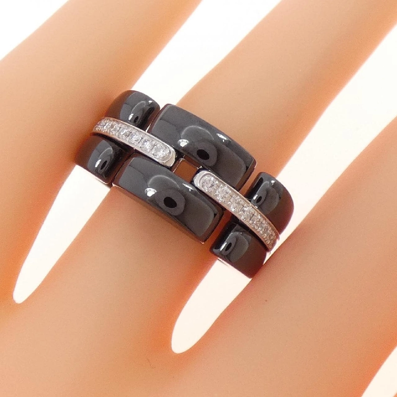 Nhẫn lớn bộ sưu tập Ultra của Chanel - Hàng hiệu Authentic 841117