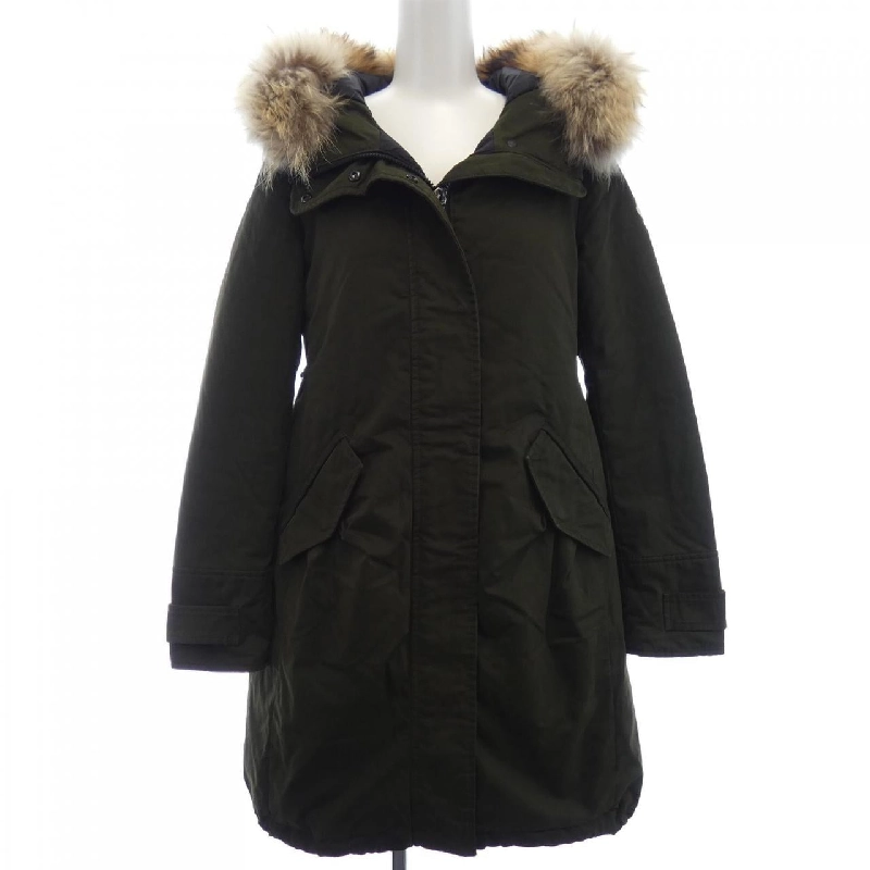 Áo khoác lông vũ MONCLER 636346