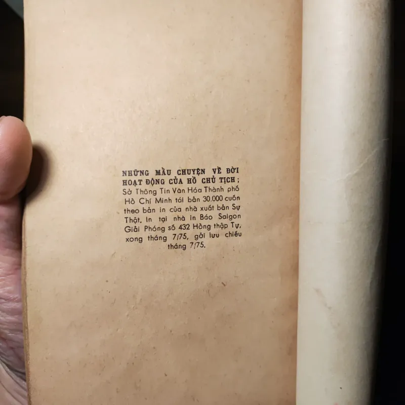 Những Mẫu Chuyện Về Đời Hoạt Động Của Hồ Chủ Tịch 1022205