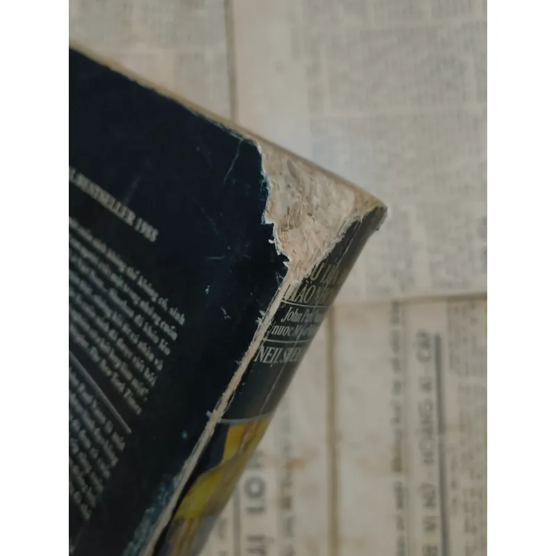 Sự Lừa Dối Hào Nhoáng (Một Người Mỹ Trong Cuộc Chiến Tranh Việt Nam) -  Neil Sheehan 972008