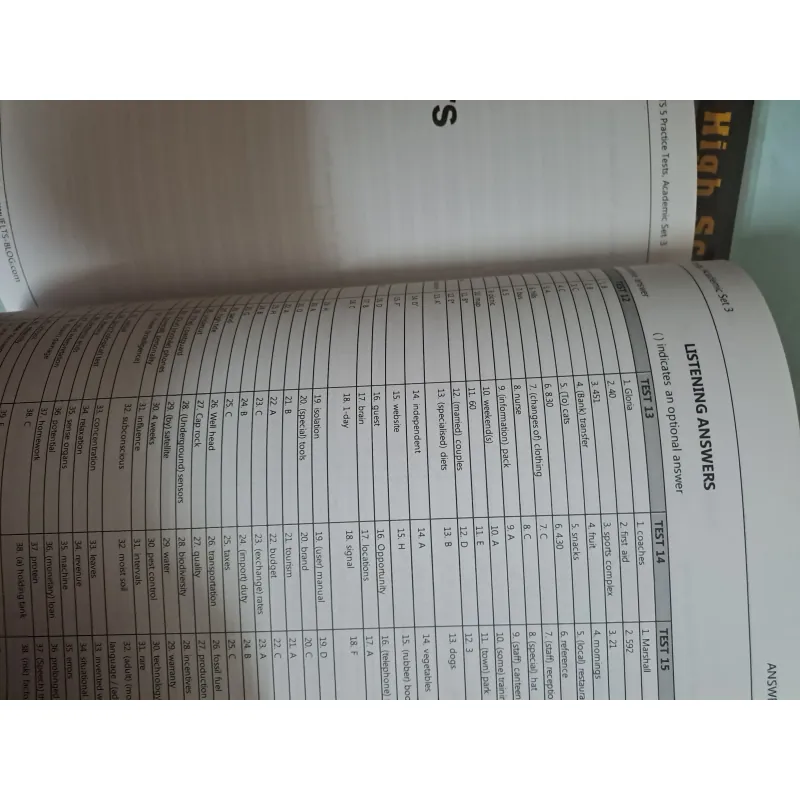 Bộ 2 cuốn 5 IELTS practice tests (1academic + 1 general) 781509