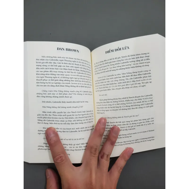 Điểm dối lừa - Dan Brown  991544