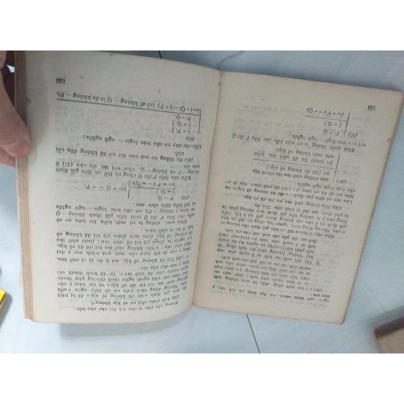 Logic ngôn ngữ học 546060