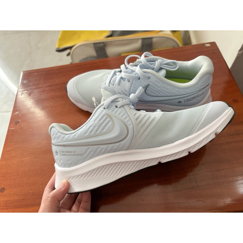 Giày Nike size 35.5cm 442629