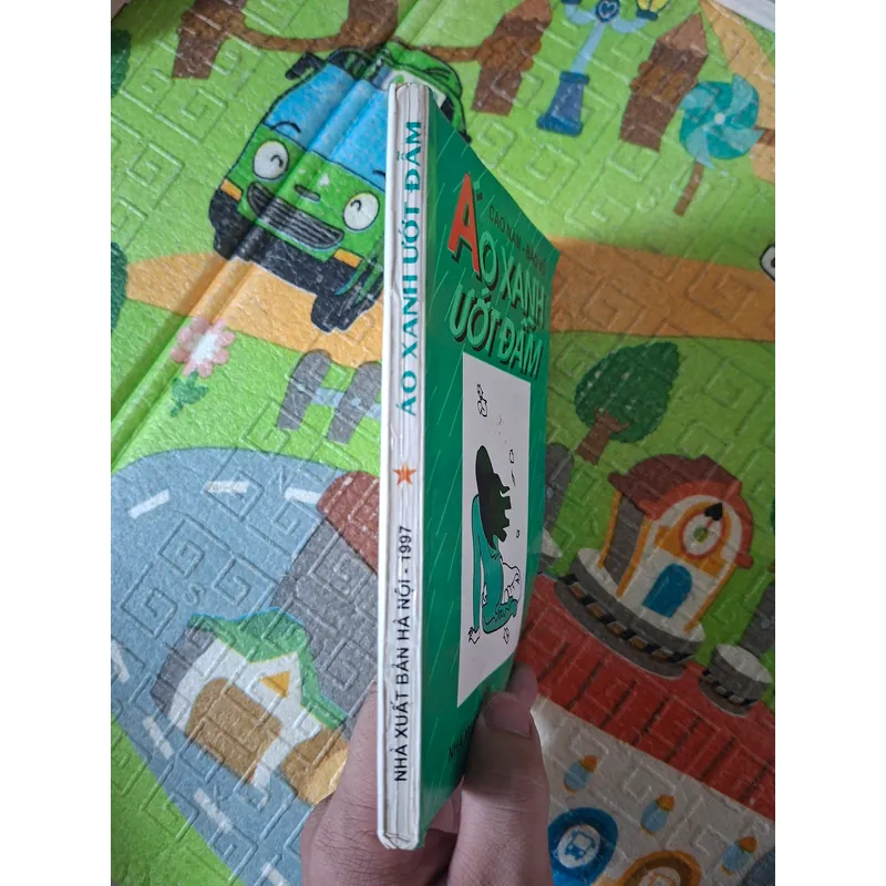 Áo xanh ướt đẫm 1053799