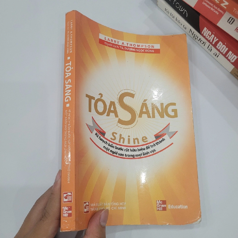 Tỏa Sáng (SHINE) - Larry A. Thompson 539262