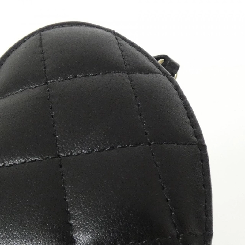 Charm túi AP4838 của Chanel 622194