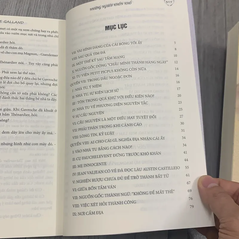 Những người khốn khổ - vitor hugo. 7a1 731150
