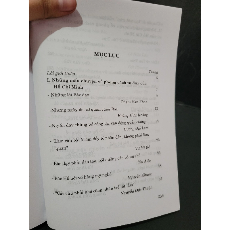 Những mẫu chuyện về phong cách Hồ Chí Minh mới 90% 2016 Nhiều tác giả HCM1604 DANH NHÂN 923272