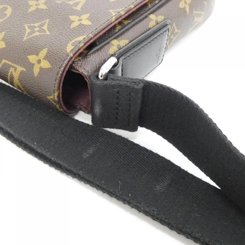 Túi xách vai Louis Vuitton Monogram Macassar District PM M40935 - Hàng hiệu Chính hãng 802340