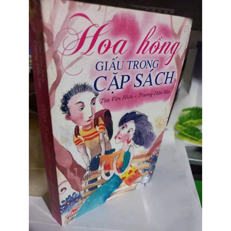 hoa hồng trong cặp sách 524703