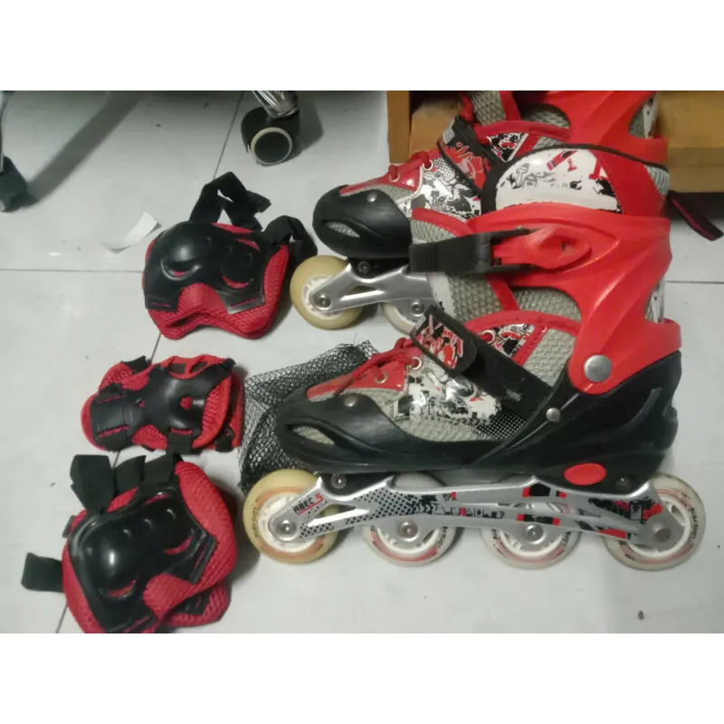 Giầy trượt patin 558896
