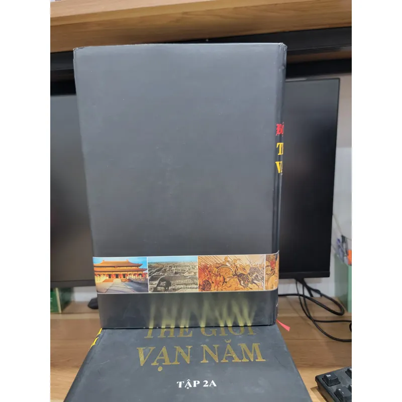 Bộ thông sử thế giới vạn năm 3 cuốn 607662