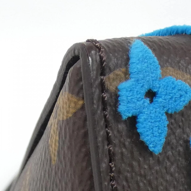 Túi đeo chéo Louis Vuitton Monogram Taffeta Triangle M45078 - Hàng hiệu Chính hãng 802858