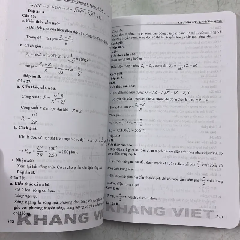 Bộ đề ôn luyện kỳ thi THPTQG Toán - Lí - Hoá 976263