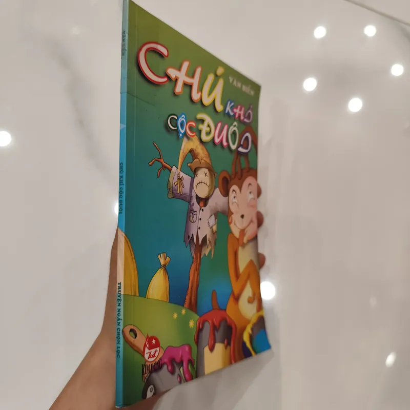 Chú khỉ cộc đuôi 612902