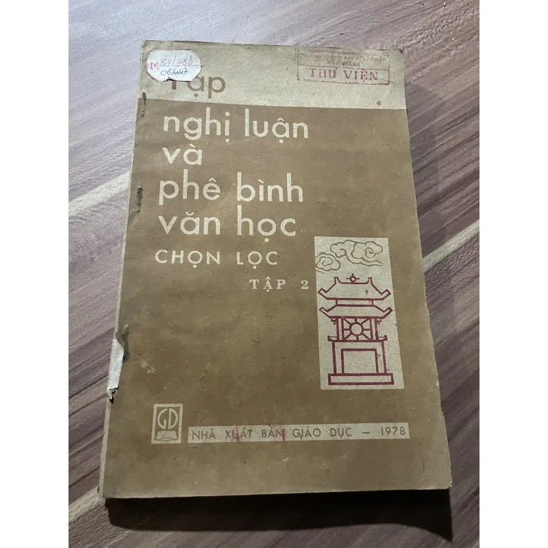 Nghị luận và phê bình văn học - 1978 748582