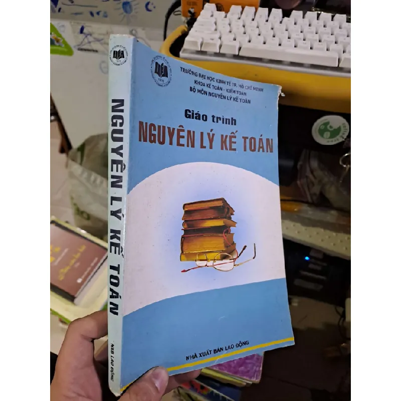 Giáo trình nguyên lý kế toán ĐH kinh tế TP.HCM rách bìa mới 80% 2011 GIÁO TRÌNH, CHUYÊN MÔN HCM1809 560899