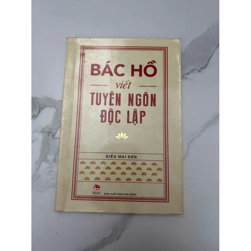 Bác Hồ Viết Tuyên Ngôn Độc Lập 689106