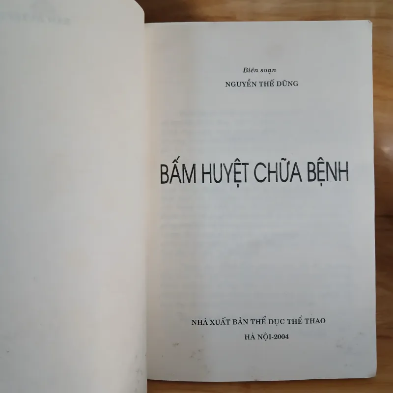 Bấm Huyệt Chữa Bệnh - Nguyễn Thế Dũng biên soạn 792174