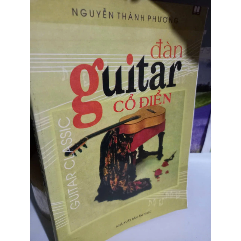 đàn guitar cổ điển 533297